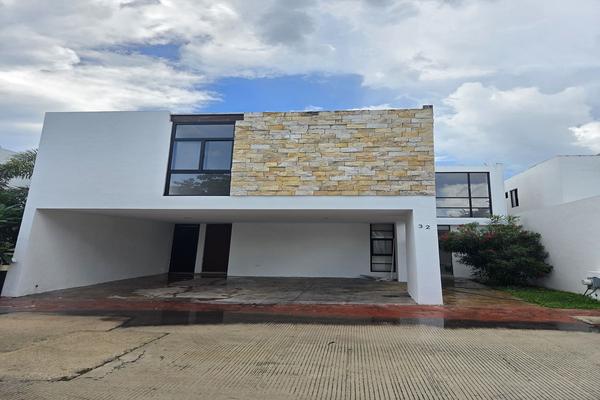 Foto de inmueble en 20, Col. Temozon Norte C.P. 97302, Mérida
