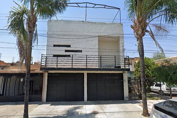 Foto de inmueble en Calle Federico Medrano #s/n, Col. Insurgentes 1a Secc C.P. 44820, Guadalajara