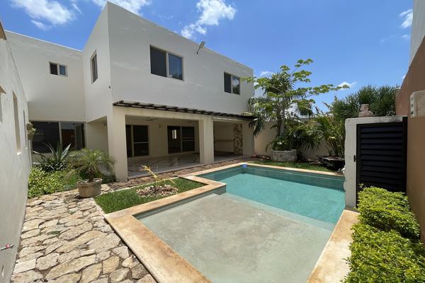 Foto de inmueble en 21, Col. Montebello C.P. 97113, Mérida