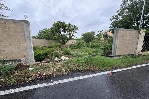 Foto de inmueble en 21, Col. Pinos Norte II C.P. 97138, Mérida