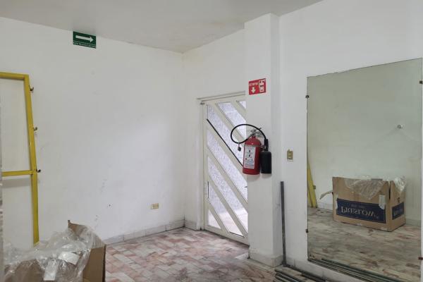 Foto de inmueble en Manuel doblado #s/n, Col. Monterrey Centro C.P. 64000, Monterrey
