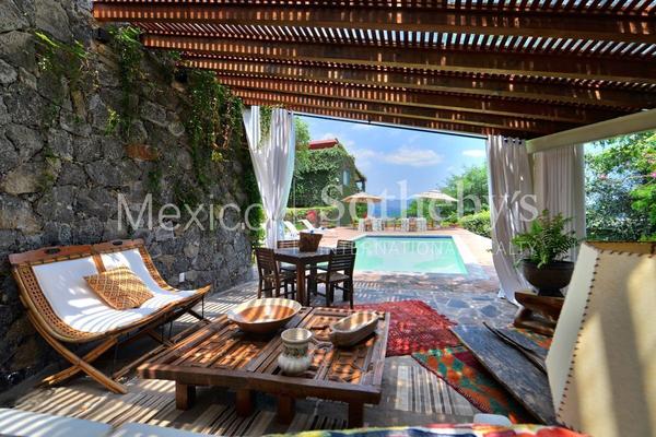 Foto de inmueble en 22 de Febrero, Col. San Sebastián C.P. 62520, Tepoztlán