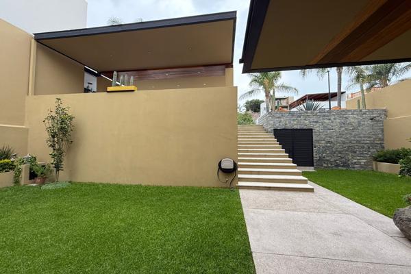 Foto de inmueble en Real del Pedregal #55, Col. Vista Real y Country Club C.P. 76905, Corregidora