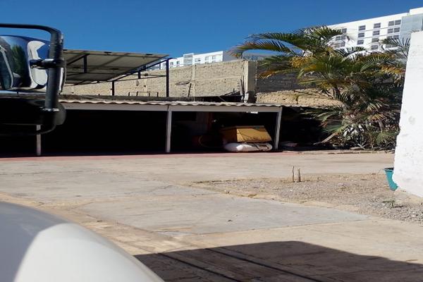 Foto de inmueble en Periférico sur, Col. López Cotilla C.P. 45615, San Pedro Tlaquepaque
