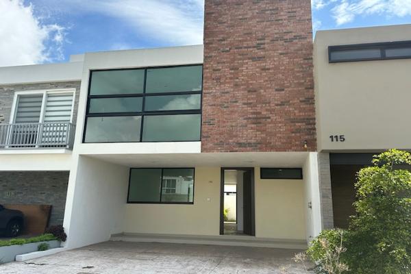 Foto de inmueble en Avenida Punto Sur  #6387Int. coto IV casa 16, Col. Punto Sur C.P. 45645, Tlajomulco de Zúñiga