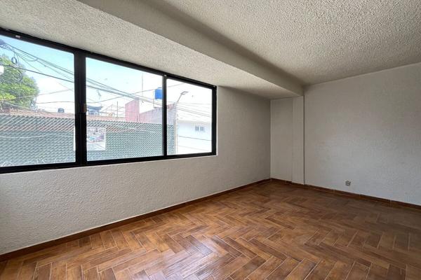 Foto de inmueble en 23, Col. Jardines de Santa Clara C.P. 55450, Ecatepec de Morelos