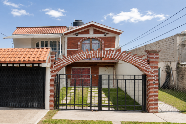Foto de inmueble en Av Real de San Benito, Cerro del Marquez, 56614 Valle de Chalco Solidaridad, Méx. #s/n, Col. Poder Popular C.P. 56614, Valle de Chalco Solidaridad Foto de inmueble en Av Real de San Benito, Cerro del Marquez, 56614 Valle de Chalco Solidaridad, Méx. #s/n, Col. Poder Popular C.P. 56614, Valle de Chalco Solidaridad