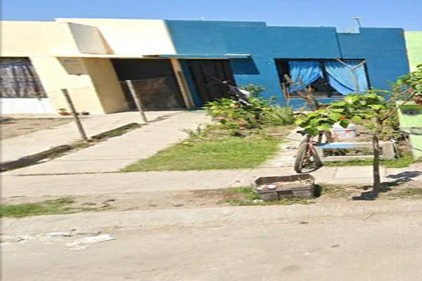 Foto de inmueble en CALIFORNIA, Col. Los Ángeles (Santa Fe) C.P. 82150, Mazatlán