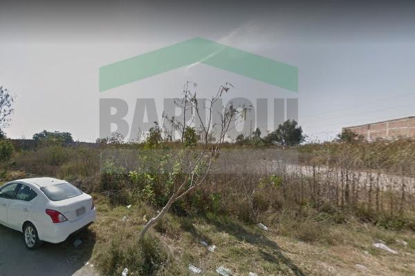 Foto de inmueble en Avenida Tonaltecas, Col. Huertas de San Gaspar C.P. 45408, Tonalá