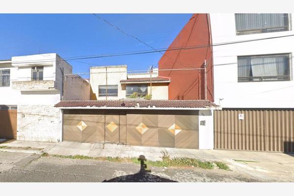 Foto de inmueble en 24 B Pte. #3114, Col. Valle Dorado C.P. 72070, Puebla