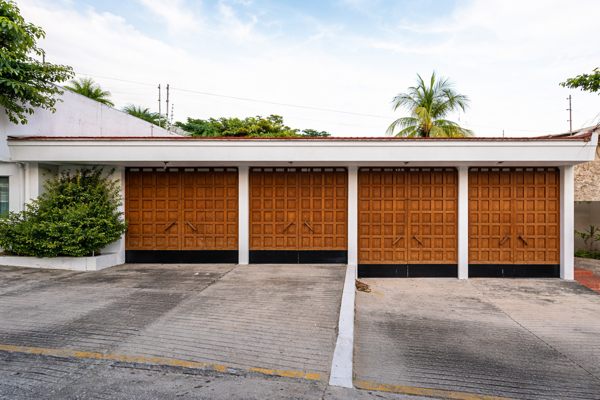 Foto de inmueble en Horacio Nelson 64, Fracc Lomas de Costa Azul, Costa Azul, 39850 Acapulco de Juárez, Gro. #s/n, Col. Costa Azul C.P. 39850, Acapulco de Juárez