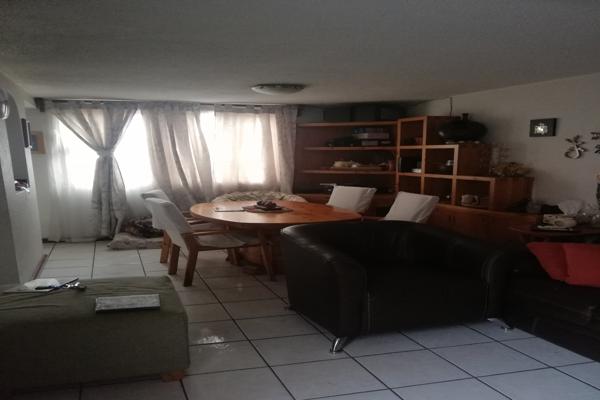 Foto de inmueble en Avenida Paseo del Ferrocarril #111, Col. Los Reyes Ixtacala 1ra. Sección C.P. 54090, Tlalnepantla de Baz