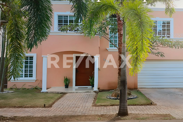 Foto de inmueble en 25, Col. Algarrobos Desarrollo Residencial C.P. 97305, Mérida