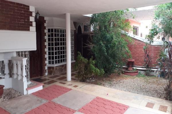Foto de inmueble en 25, Col. Jardines de Mérida C.P. 97135, Mérida