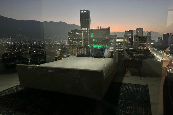 Foto de inmueble en Boulevard Díaz Ordaz 26 #26, Col. Miravalle C.P. 64660, Monterrey