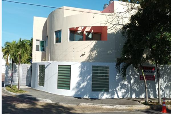 Foto de inmueble en Avenida Contoy, Col. Benito Juárez C.P. 77876, José María Morelos