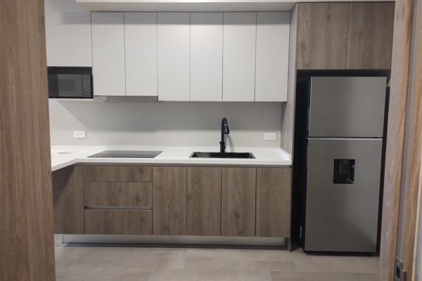 Foto de inmueble en  Félix U. Gómez Sur, Col. Desarrollo Urbano Reforma C.P. 64018, Monterrey