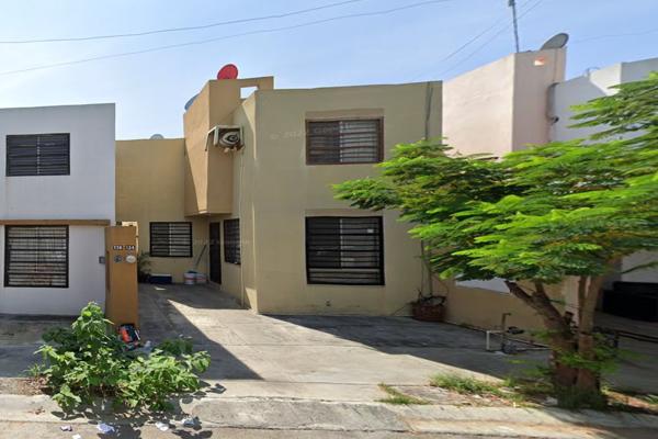 Foto de inmueble en Napoles , Col. Villas de San Francisco C.P. 66062, General Escobedo