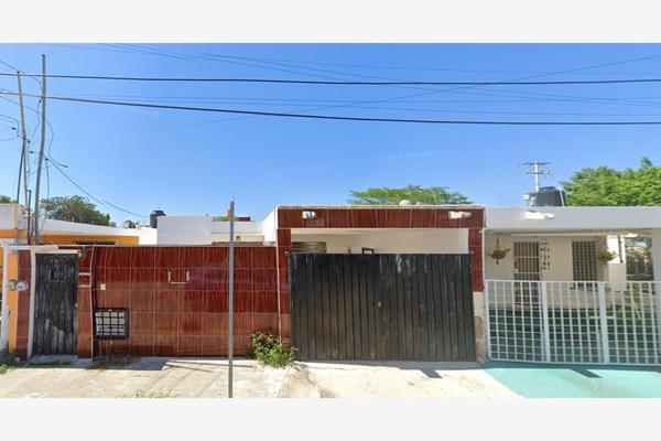 Foto de inmueble en 27A #000, Col. Jardines de Chuburna C.P. 97209, Mérida
