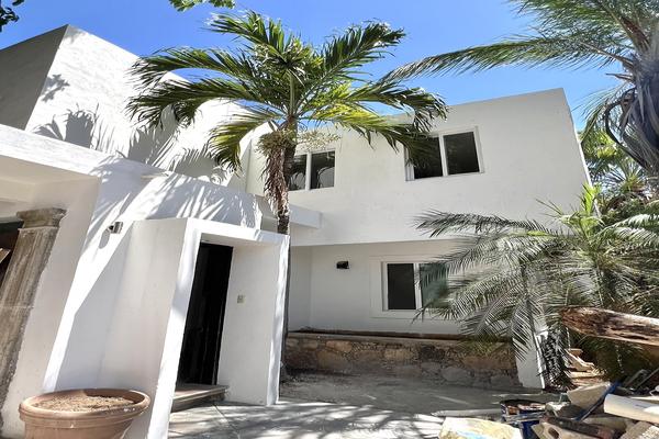 Foto de inmueble en 27-A, Col. Jardines de Chuburna C.P. 97209, Mérida
