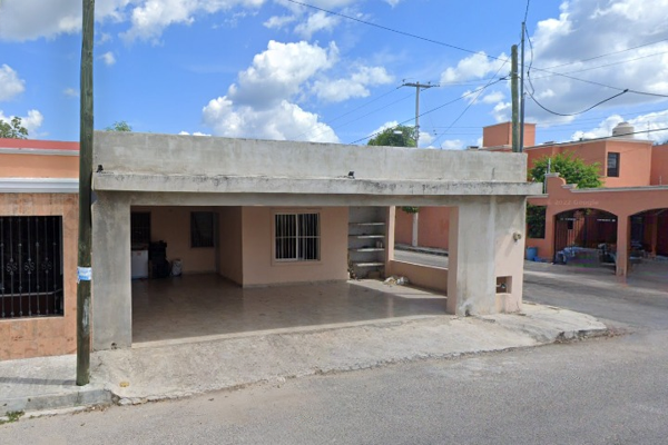 Foto de inmueble en Calle 19-Diagonal 300 #300, Col. San Pedro Cholul C.P. 97138, Mérida