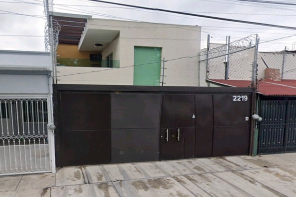 Foto de inmueble en Av Rosario Castellanos, Col. Jardines de La Cruz 1a. Sección C.P. 44950, Guadalajara