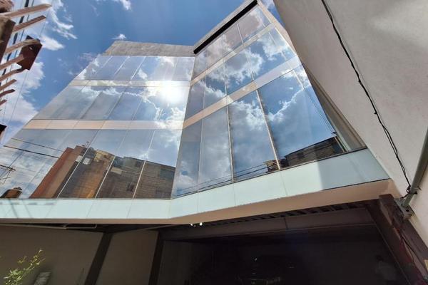 Foto de inmueble en 2a Privada Leona Vicario #15, Col. El Hipico C.P. 52156, Metepec