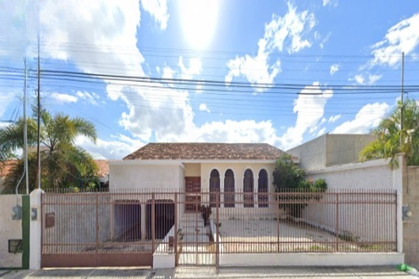 Foto de inmueble en Calle 1ᴮ 302 #302, Col. Campestre C.P. 97120, Mérida