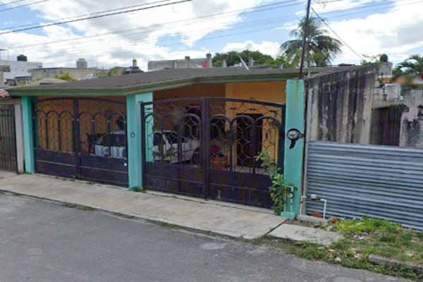 Foto de inmueble en CHUMAYEL #13, Col. Supermanzana 97 C.P. 77530, Benito Juárez