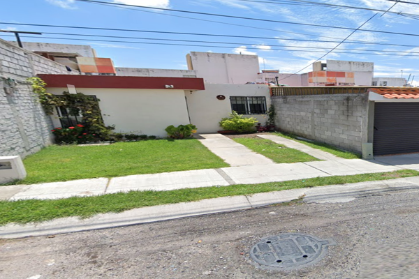 Foto de inmueble en C. San Rochel 5283, 76118 Santiago de Querétaro, Qro. #5283, Col. Las Gemas C.P. 76168, Querétaro