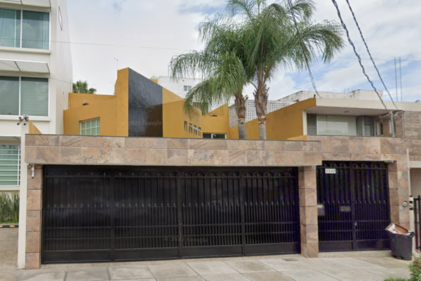 Foto de inmueble en Calle Alberta, Col. Providencia 4a Secc C.P. 44639, Guadalajara