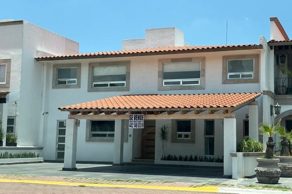 Foto de inmueble en PROLONGACION CORREGIDORA NORTE  #s/n, Col. Quinta La Laborcilla C.P. 76168, Querétaro