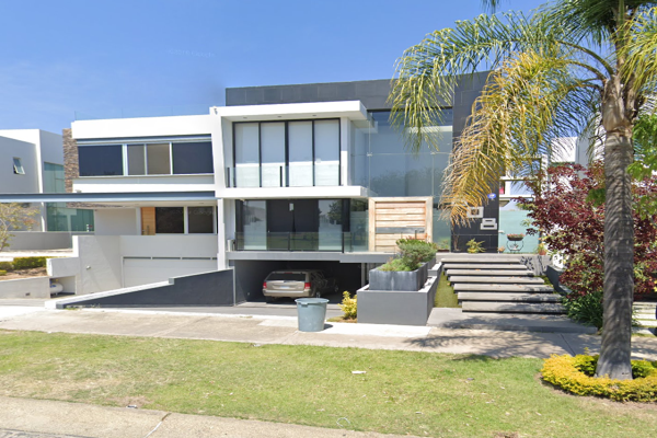 Foto de inmueble en Boulevard Valle Imperial, Col. Periquera C.P. 45134, Zapopan
