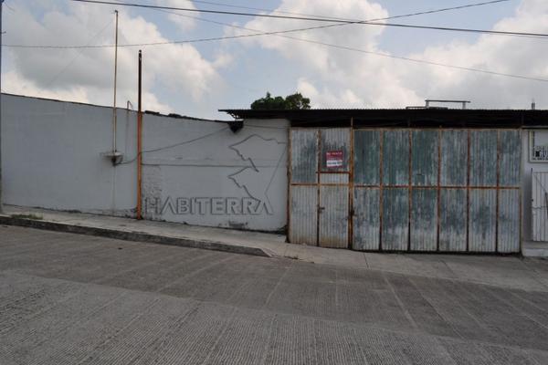 Foto de inmueble en 2da. de Zaragoza # 21, Col. Rosa Maria C.P. 92860, Tuxpan