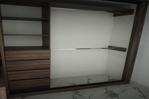 Foto de inmueble en Avenida Mazatlan  #176, Col. Hipódromo Condesa C.P. 06170, Cuauhtémoc