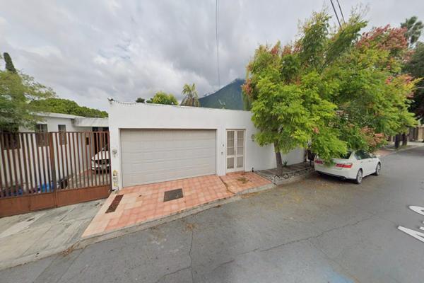 Foto de inmueble en Avenida Constelaciones #s/n, Col. Contry C.P. 64860, Monterrey