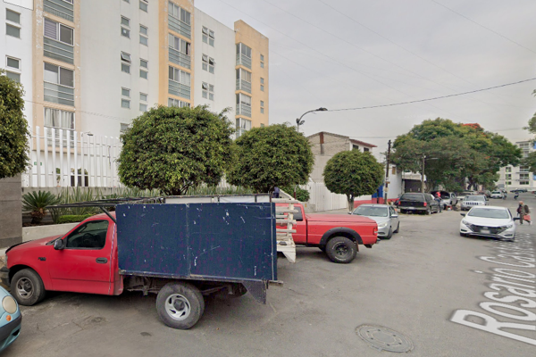 Foto de inmueble en Rosario Castellanos 561 #561, Col. Artes Graficas C.P. 15830, Venustiano Carranza