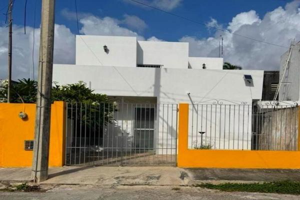 Foto de inmueble en 3, Col. Miguel Alemán C.P. 97148, Mérida