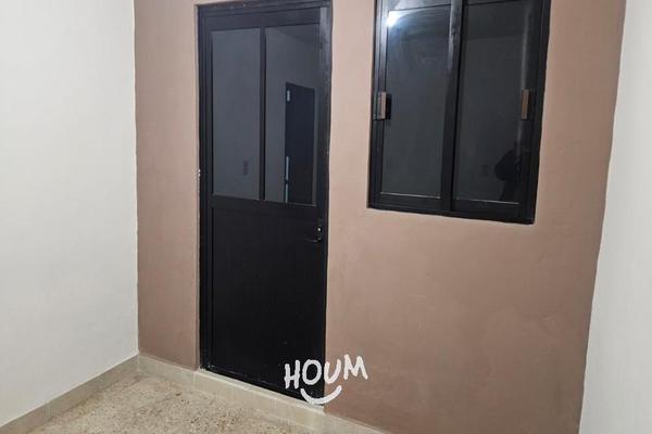 Foto de inmueble en 300 #N/A, Col. General José Vicente Villada C.P. 57710, Nezahualcóyotl