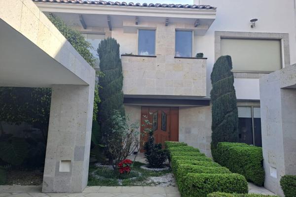 Foto de inmueble en Paseo de Tullerias, Col. Lomas Verdes 3a Sección C.P. 53125, Naucalpan de Juárez