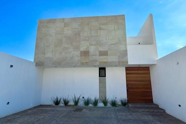Foto de inmueble en Medellín 213, 20908 Barranquillas, Ags. #213, Col. Tierraverde (Habitat Gran Clase) C.P. 20908, Jesús María