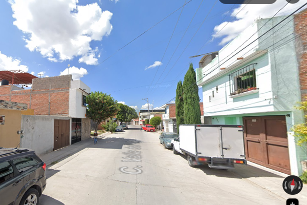Foto de inmueble en Calle Valle del Río 411, Col. Hacienda de Juan Pablo C.P. 78130, San Luis Potosí