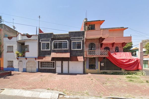 Foto de inmueble en Plomeros #s/n, Col. Michoacana C.P. 15240, Venustiano Carranza
