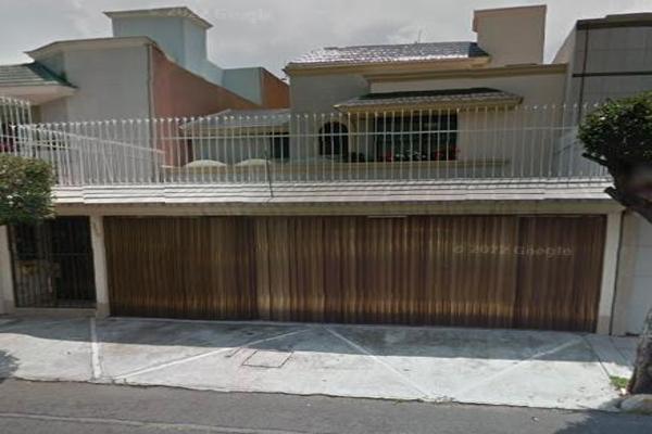 Foto de inmueble en Paseo del Río , Col. Paseos de Taxqueña C.P. 04250, Coyoacán