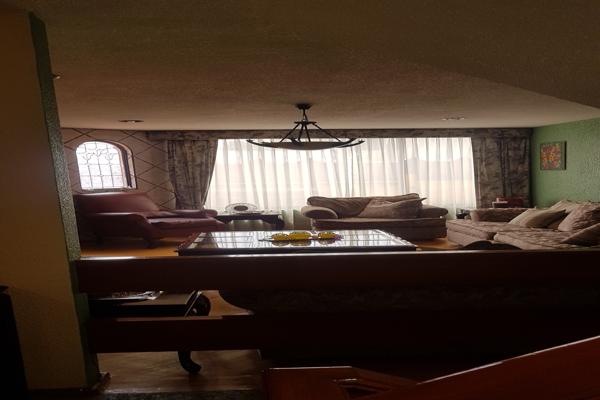 Foto de inmueble en PASEOS DE LOS JARDINES #s/n, Col. Paseos de Taxqueña C.P. 04250, Coyoacán