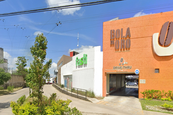 Foto de inmueble en Calle de la Cima 8 #8, Col. Laguna de Miradores C.P. 91636, Emiliano Zapata