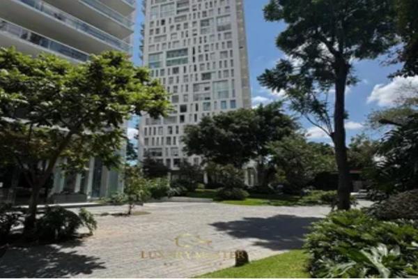 Foto de inmueble en Diag. San Jorge 3555, Vallarta, 44690 Guadalajara, Jal. #3555, Col. Rinconada Santa Rita C.P. 44690, Guadalajara