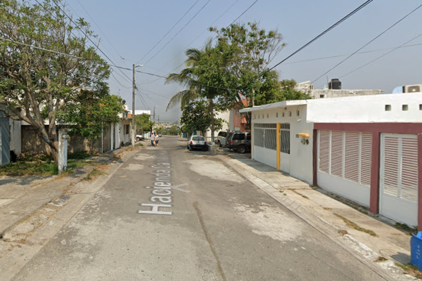 Foto de inmueble en Hacienda Camino Real #s/n, Col. Riveras de Río Medio C.P. 91808, Veracruz