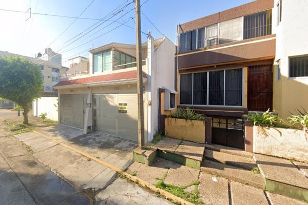 Foto de inmueble en Avenida Bellavista #1126, Col. Coatzacoalcos Centro C.P. 96400, Coatzacoalcos