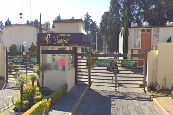Foto de inmueble en Avenida Llanos #00, Col. Bosques de Amalucan 1ra Sección C.P. 72310, Puebla